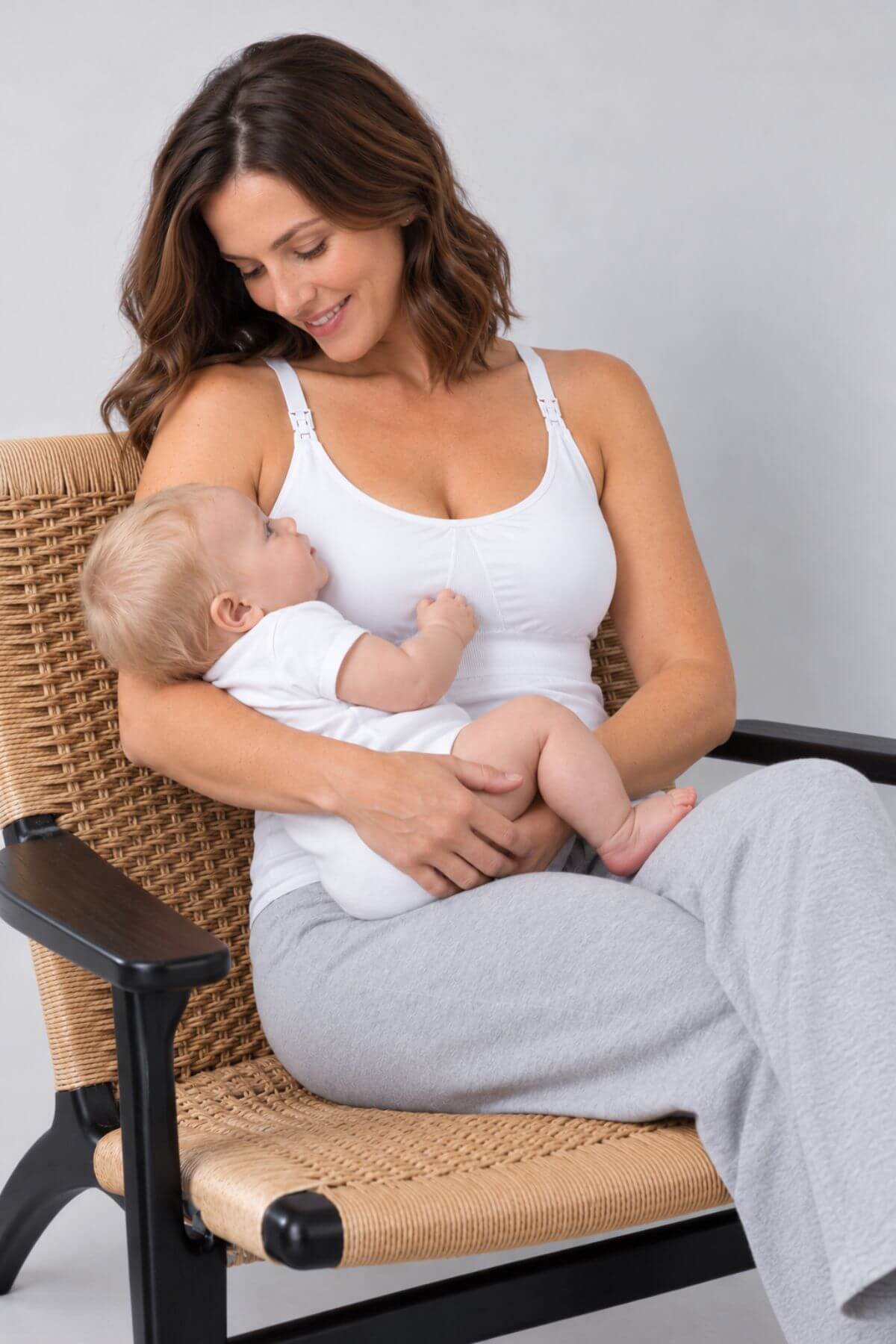 SuperMom® Silhouette Nursing & Pumping Seamless Tank | Pearl