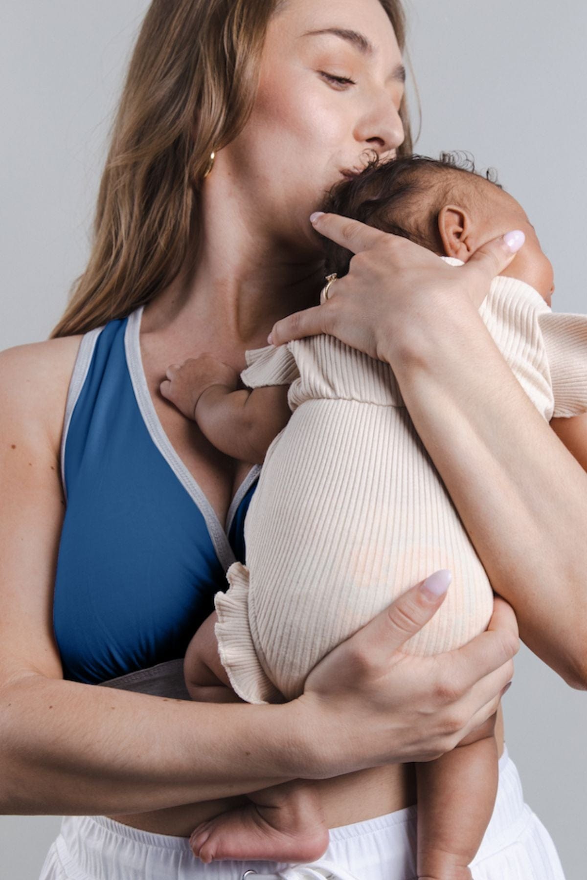 Go With the Flow Nursing Bra Heather Gray – Elegant Mommy